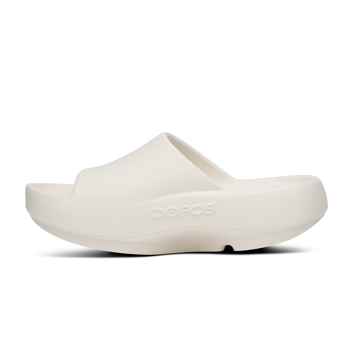 Oofos OOahh+ in WEISS